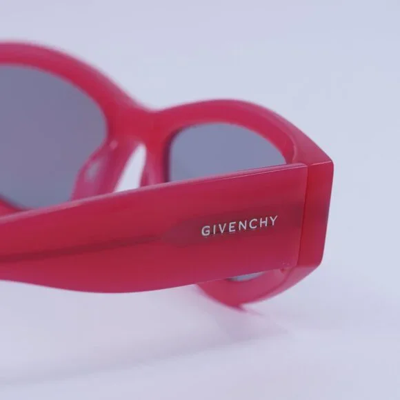 ?️ New Givenchy GV40062I 75A Sunglasses - Fuchsia Frame, Grey Frame givenchy-gv40062i-01a-hd-  main image 4